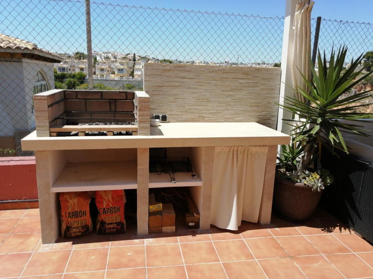 3 Bdr House Near La Zenia Private Lounge Terraces, Fire Places, Bbq, Kitchen, Parking オリウエラ エクステリア 写真