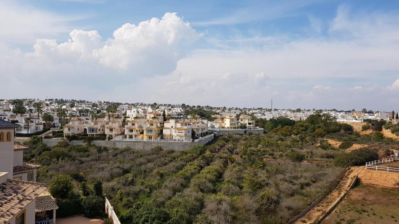 3 Bdr House Near La Zenia Private Lounge Terraces, Fire Places, Bbq, Kitchen, Parking オリウエラ エクステリア 写真