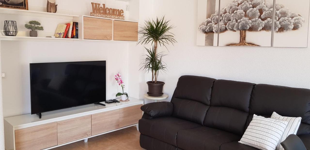 3 Bdr House Near La Zenia Private Lounge Terraces, Fire Places, Bbq, Kitchen, Parking オリウエラ エクステリア 写真