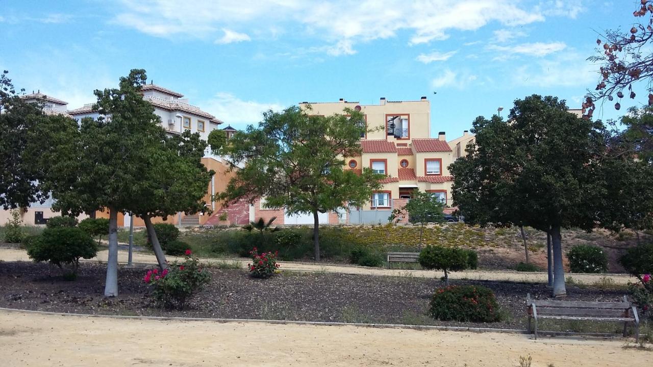 3 Bdr House Near La Zenia Private Lounge Terraces, Fire Places, Bbq, Kitchen, Parking オリウエラ エクステリア 写真